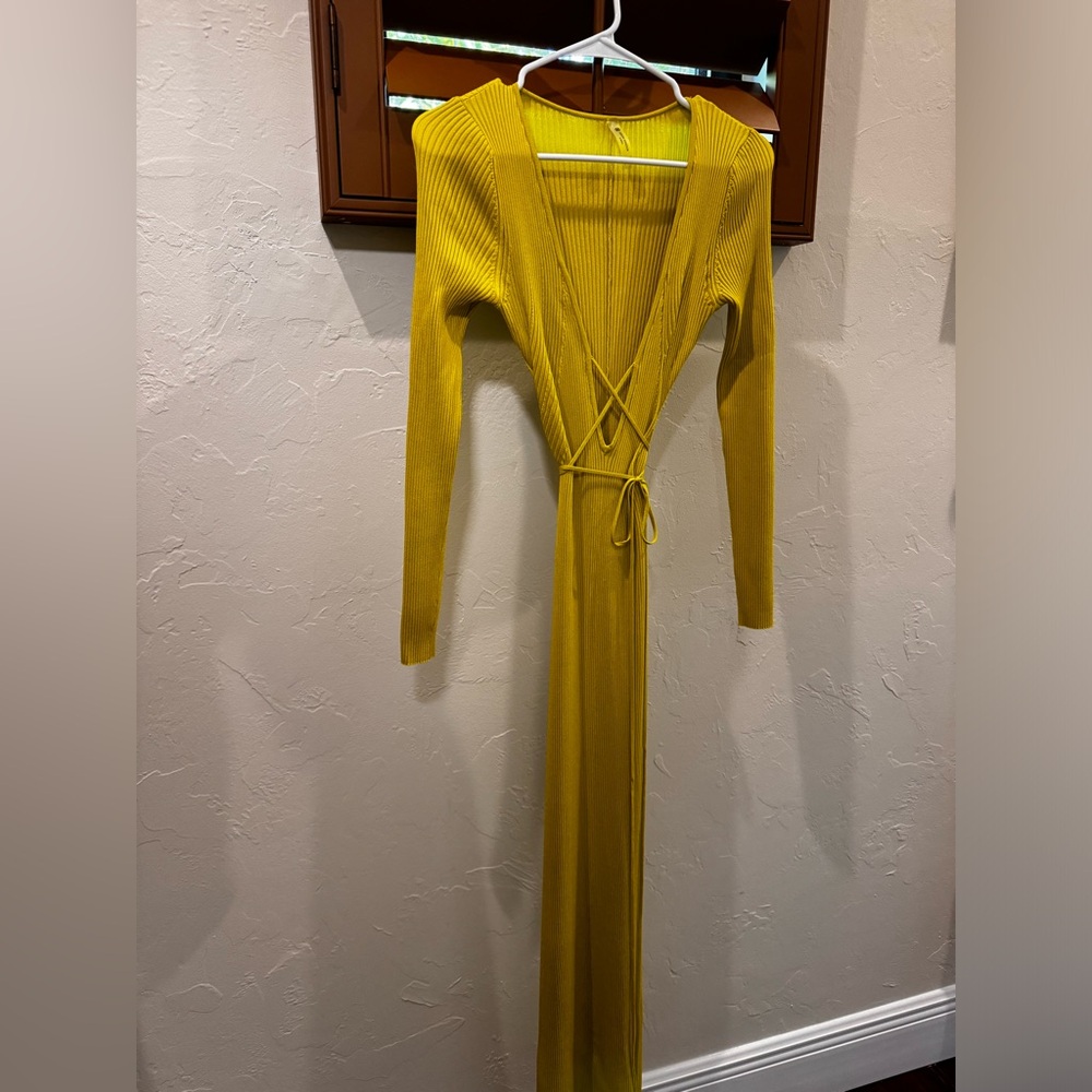 Devon Windsor maxi dress green
